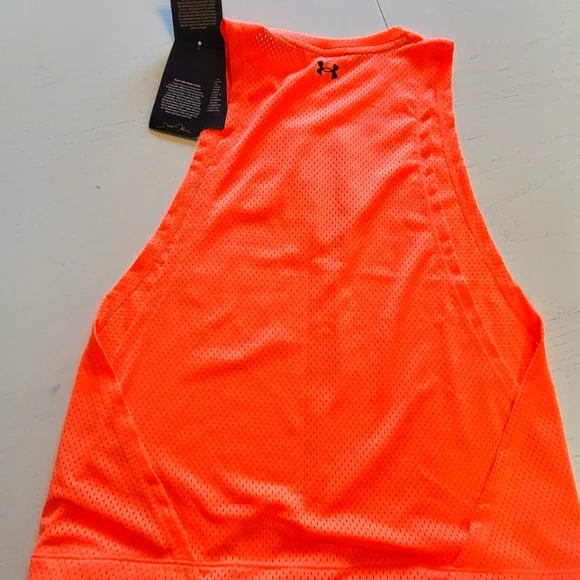 Project rock mesh tank - Picture 2 of 3